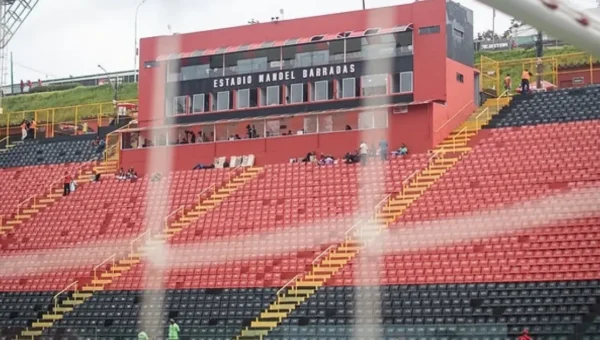 Ingressos para Vitória x Corinthians no Barradão já estão à venda para a Série A