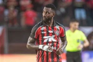 Leão da Barra negocia com Internacional a transferência de Ramon