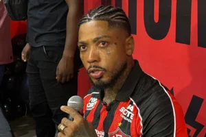 Marinho recuperado e integra Vitória na estreia da Copa do Brasil contra Flamengo