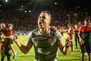 Jair Ventura revela força máxima no Vitória antes da decisão no Nordestão