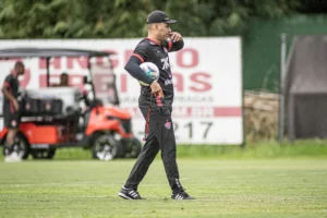Vitória inicia preparação para estreia contra Flamengo na Copa do Brasil
