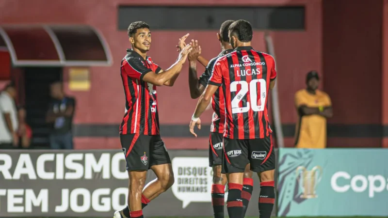 vitoria-vence-piaui-lidera-copa-nordeste