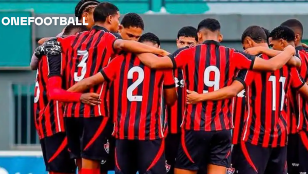 Emanoel faz hat-trick e Vitória vence o Bahia de Feira no Baiano sub-20: o que aconteceu e por que  estão buscando