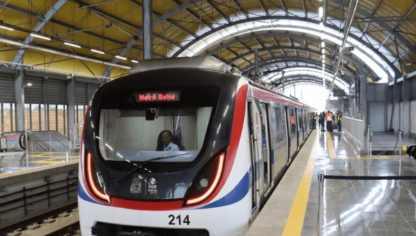 Metrô terá operação especial para Vitória x Flamengo no Barradão