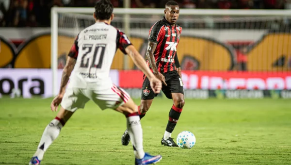 Ingressos Vitória x Flamengo: arquibancada R$200, cadeira R$280 e como comprar online