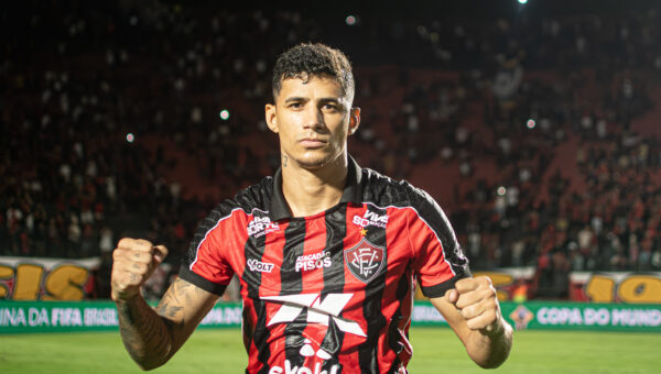 Camutanga (Vitória): perfil do xerifão pernambucano de 32 anos, camisa 4 do Leão