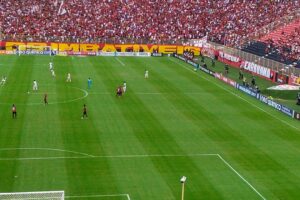 Cena Web Story: u26bd Vitu00f3ria precisa vencer para nu00e3o cair! O que vocu00ea perde se nu00e3o assistir?