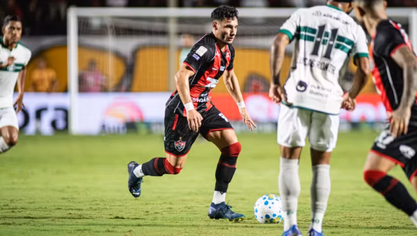 Vitória 4 x 1 Coritiba: Leão goleia no Barradão e sobe na tabela do Brasileirão