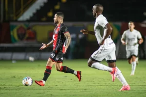 Eliminado para o Vitória, Ceará critica arbitragem: “Graves erros”