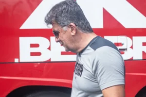 Fábio Mota confirma: Vitória quer comprar Cacá, Renê e Zé Vitor em definitivo