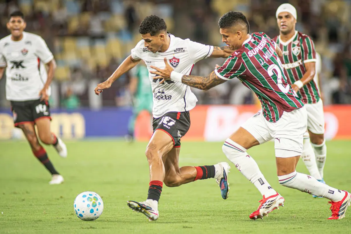 Imagem do artigo:“Infelizmente escapou a vitória nos acréscimos”, lamenta Renê após empate no Maracanã