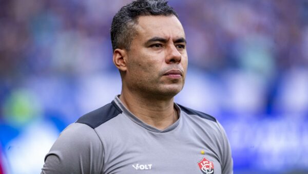Jair Ventura: perfil do treinador do Vitória — 400 jogos, contrato até 2026 e o desafio da estabilidade