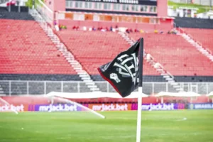 Morre Romenil, o “Xerife Rubro-Negro”: ídolo do Vitória e bicampeão baiano de 1964 e 1965 morre aos 82 anos
