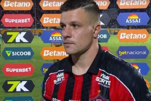 renato kayzer vitoria perfil