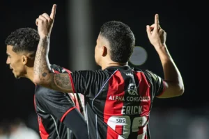 Vitória 2 x 0 Flamengo: placar, gols e melhores momentos da volta da Copa do Brasil 14/05