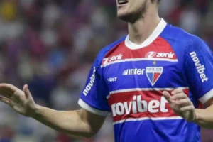 Vitória acerta Pochettino: meia argentino do Fortaleza; veja quem é