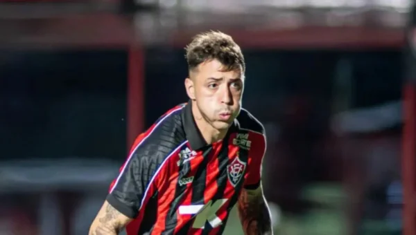 Vitória libera Renzo López: centroavante fecha com o Ceará na Série B