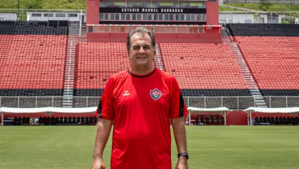 Vitória descarta Adidas e aposta em marca própria; veja o que muda