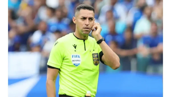 Vitória busca penta neste sábado: árbitro confirmado; veja os cenários