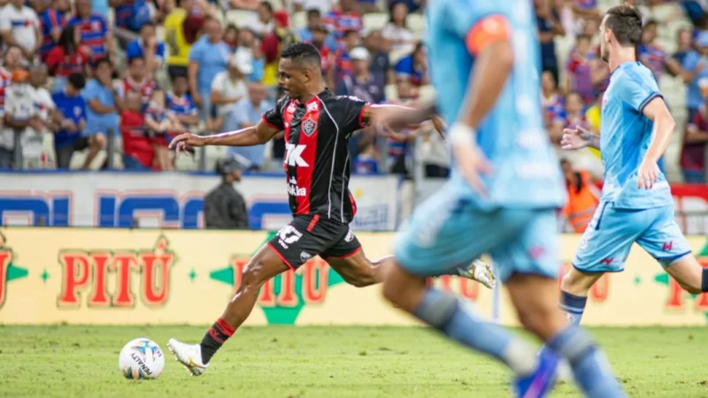 Vitória x Fortaleza amanhã: Baralhas fora e Ronald suspenso na final