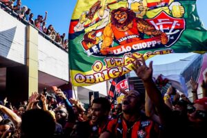 Vitória no penta: ônibus atacado antes da final; veja o que aconteceu