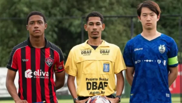Vitória vence no sub-17 e recebe clube da China: veja os bastidores
