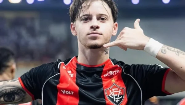 Vitória vai à final com Tarzia em alta: 4 gols na temporada; veja
