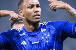 Vitória tem Walace: cláusula garante saída por indisciplina; veja