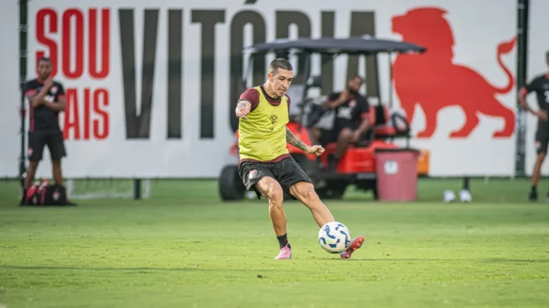 Vitória cria vaga no elenco: Cantalapiedra assina com clube da Grécia