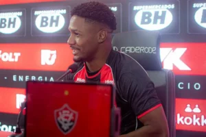 Vitória paga R$ 1 milhão por Fabiano Souza: veja a data da estreia