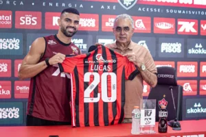 Vitória libera Lucas Silva; saiba por que Goiás e Vila Nova disputam