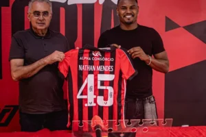 Vitória confirma: Ismael quase 1 ano depois, perto de voltar; veja
