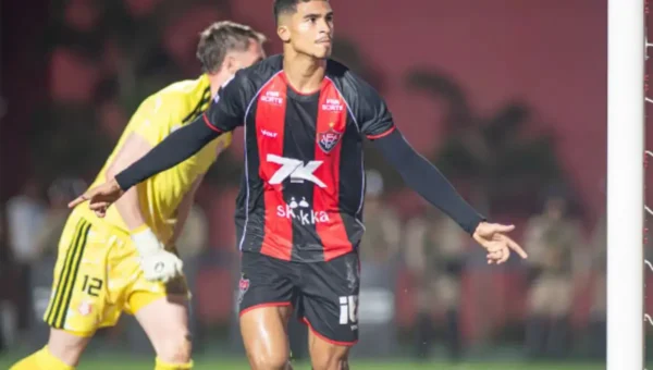 Vitória confirma: Renê quase foi para o Bahia antes do acerto final
