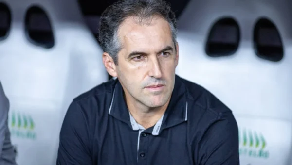 Vitória pega o Remo neste domingo: retrospecto e a revanche de Condé