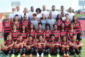 Vitória recebe o Botafogo: 2 a 0 tira o time do Z-2 no Feminino