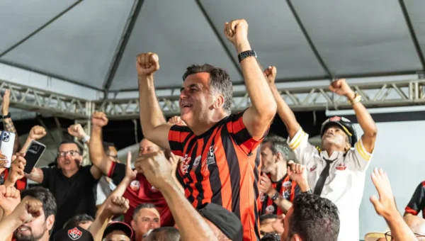 Vitória tem R$ 26 milhões travados com o Grêmio; veja o caso