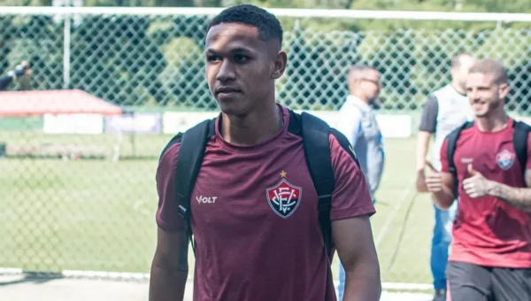 Vitória empresta o volante Zé Breno ao Torreense, de Portugal