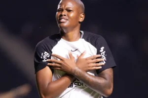 Vitória sofre goleada no Feminino: Leão volta ao Z-2; veja a tabela