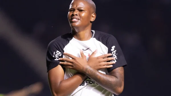 Vitória sofre goleada no Feminino: Leão volta ao Z-2; veja a tabela