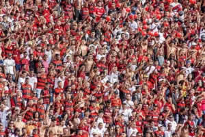 Vitória reajusta ingresso para não-sócio a partir do Vasco