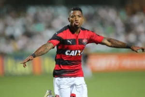 Vitória vibra: Marinho revela sonho por trás do gol; veja as falas