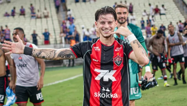 Vitória goleia Athletico-PR e vai às quartas; veja o que muda