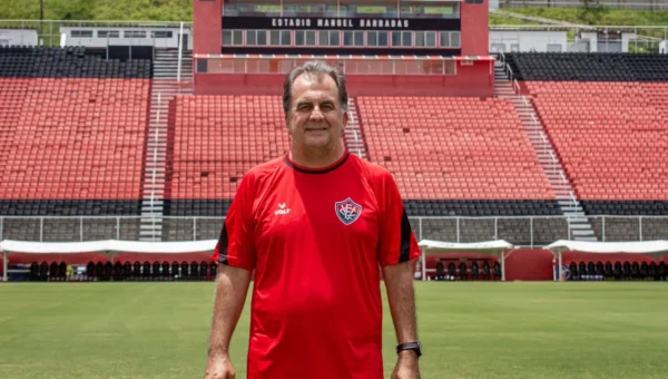 Vitória cobra dívida do Grêmio: veja o prazo da ação