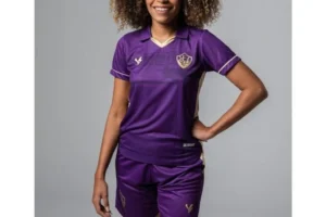 Vitória perde jogadora do Feminino: dívida de R$ 500 na Justiça