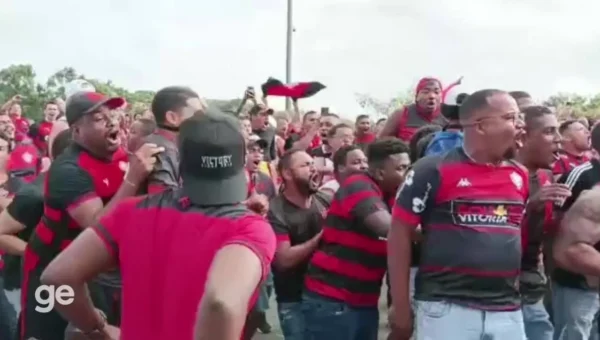 Vitória tem maratona de viagens: Vasco e Atlético-MG em 5 dias