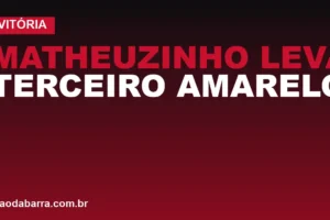 Matheuzinho leva terceiro amarelo, é suspenso e desfalca o Vitória contra o Fluminense no Brasileirão