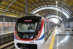 Vitória x Vasco hoje: metrô tem reforço; veja como chegar ao Barradão