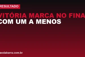 Vitória marca no final com um a menos e empata com Chapecoense fora no Brasileirão